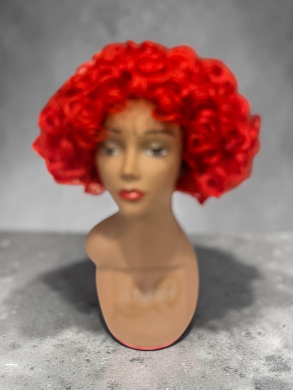 NWOT Vibrant Red Curly Costume Wig – Queen of Hearts Style
